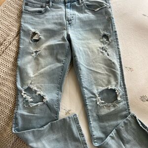 American Eagle Outfitters Light Blue Distressed Boyfriend Jeans